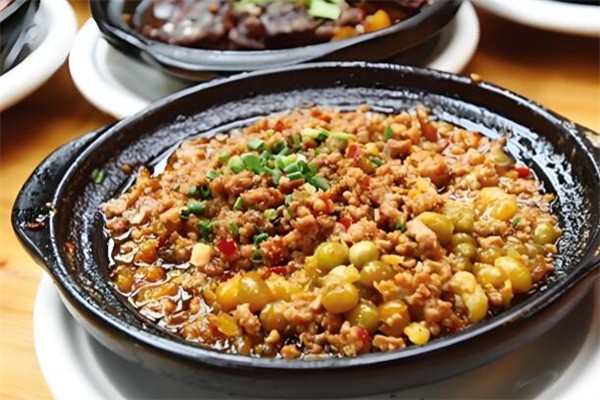 老饭碗砂锅菜加盟