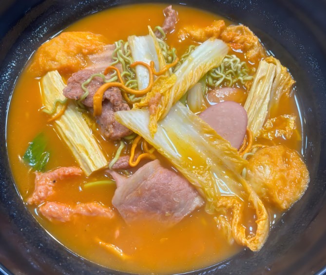 赵素福麻辣烫