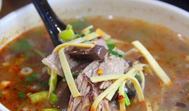 麦饼香牛肉汤