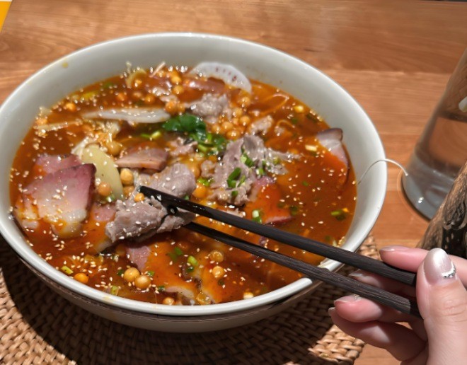 刘一碗鲜货冒菜加盟