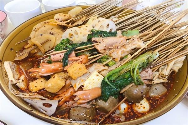 鲜知婆婆钵钵鸡加盟
