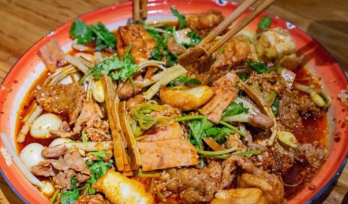 蓉盘盘麻辣烫