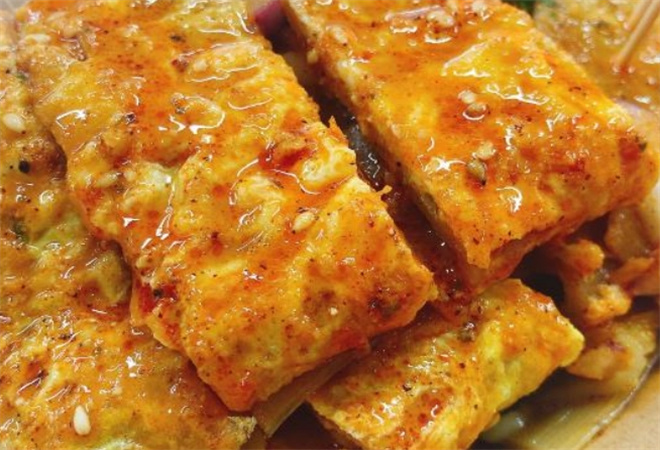 莉哥说臭豆腐烤冷面 莉哥说臭豆腐烤冷面