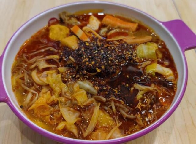 味香见大碗麻辣烫加盟