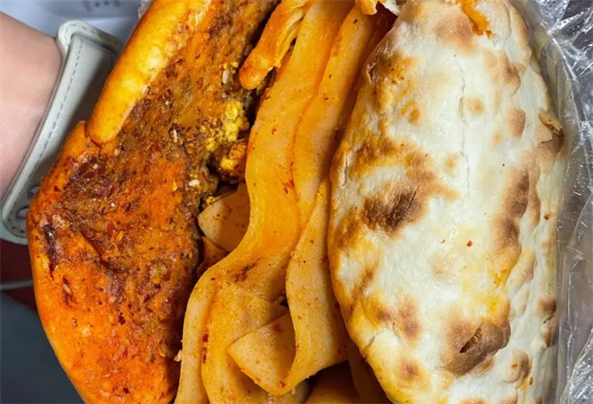 满福饼土豆片夹馍