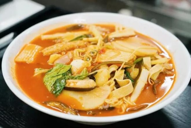 三姐川香味麻辣烫加盟