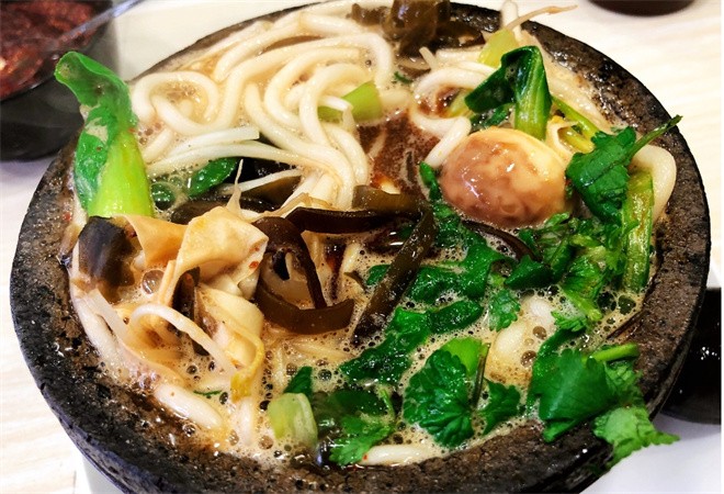 石锅土豆粉加盟