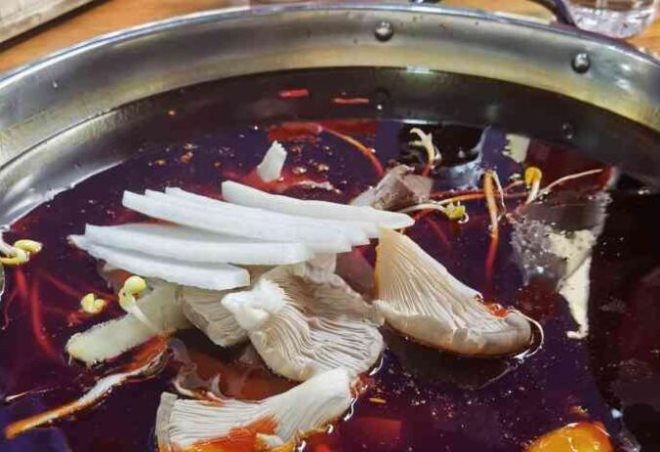 食坊居牛杂火锅加盟