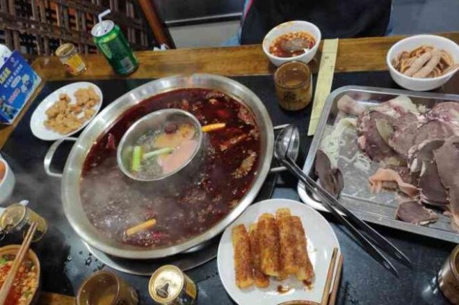 牛口吅老街牛杂火锅加盟