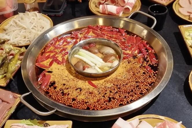 东镇老火锅