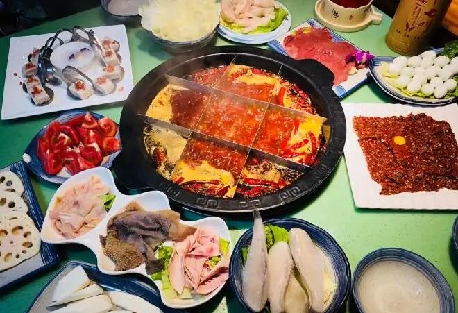重庆十七门火锅