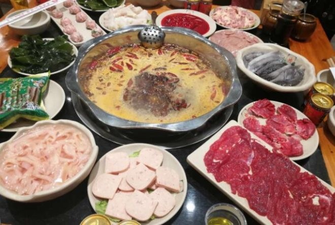 渝乾老火锅加盟