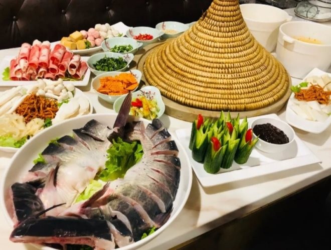 云南石锅鱼加盟