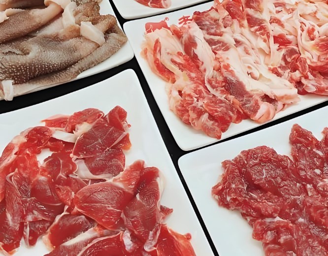 牛筐筐鲜切牛肉自助火锅