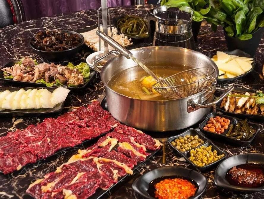 六扇门潮汕牛肉火锅加盟
