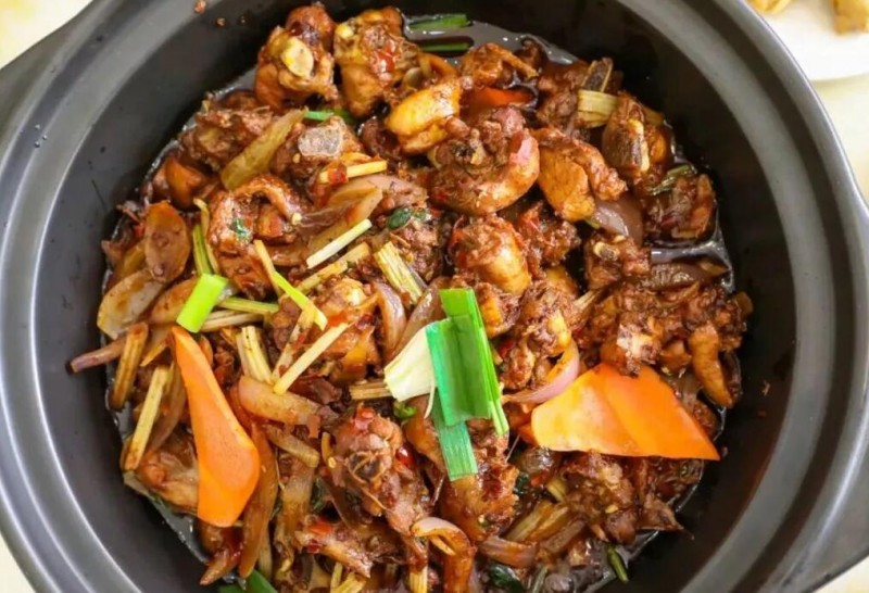 食必尚鸡公煲 食必尚鸡公煲