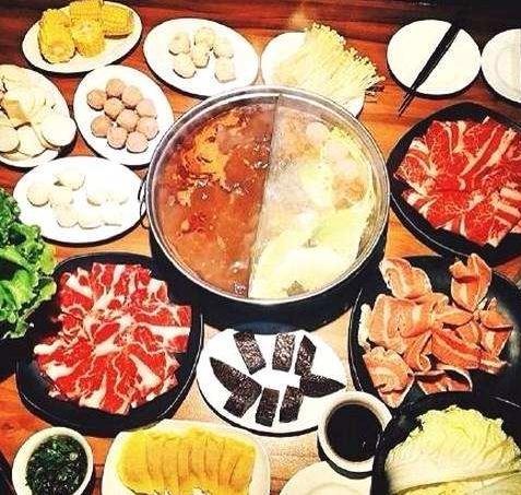 怡品鲜旋转火锅加盟