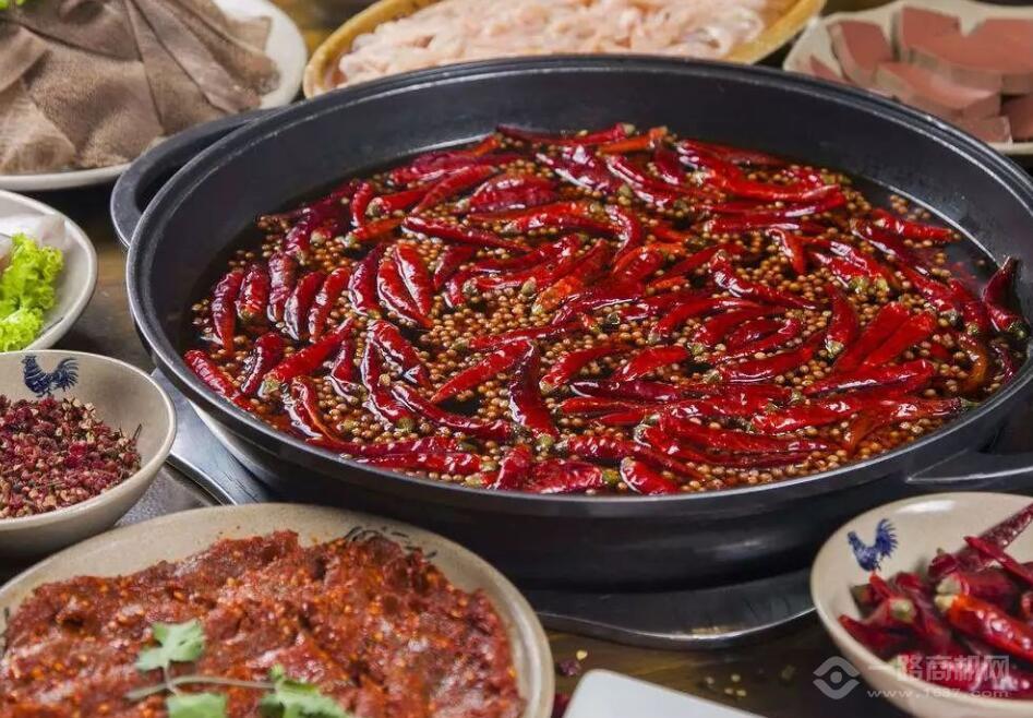 渝情小院火锅加盟