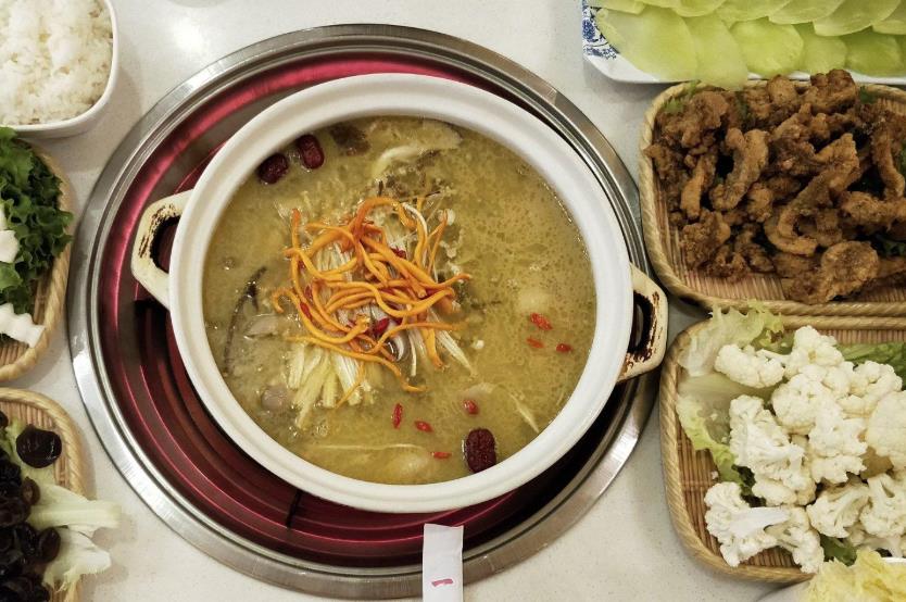天麻火腿鸡火锅加盟