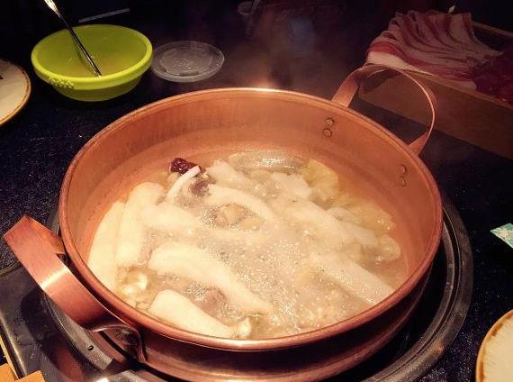 吉利猪肚包鸡椰子鸡火锅加盟