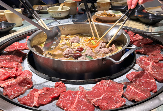 牛福道涮烤一体黄牛肉汤锅 牛福道涮烤一体黄牛肉汤锅
