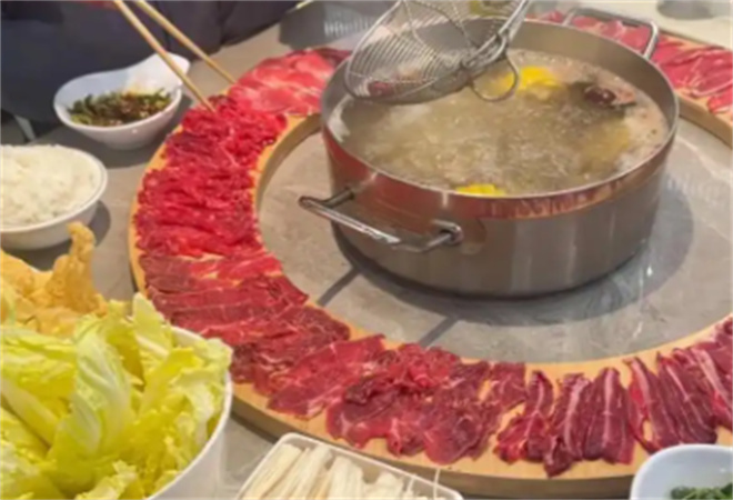 一牛九品潮汕牛肉火锅 一牛九品潮汕牛肉火锅