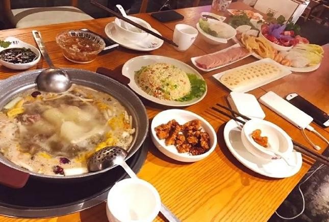 双城记食花鲜花火锅