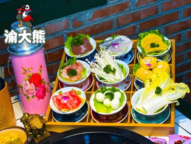 渝大熊小碗菜重庆老火锅加盟