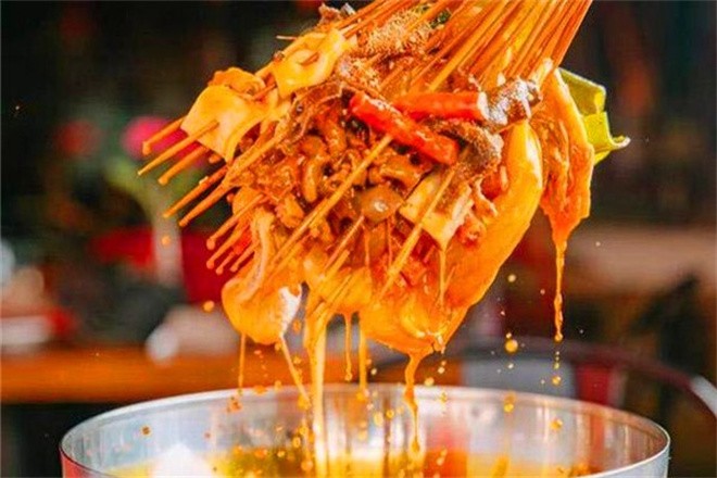 周俊串串香