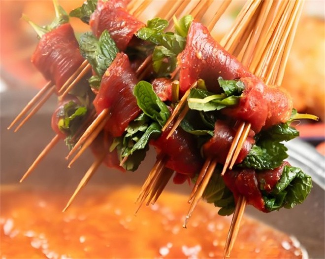 玺發發串串火锅馆