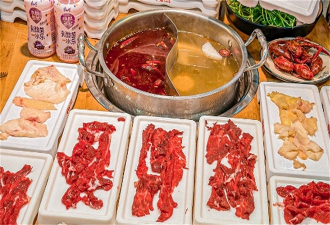 潮牛岛潮汕鲜切牛肉自助火锅加盟