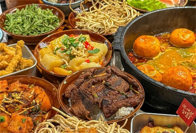 李小明贵州酸汤夺夺粉火锅加盟