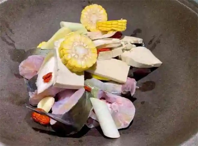 蒸汽食代石锅鱼