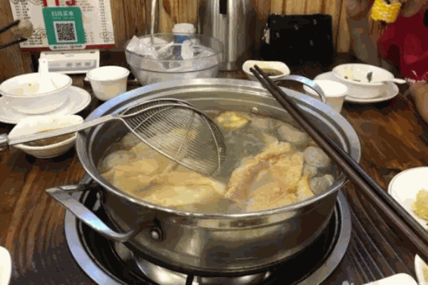 砂里波记火锅加盟