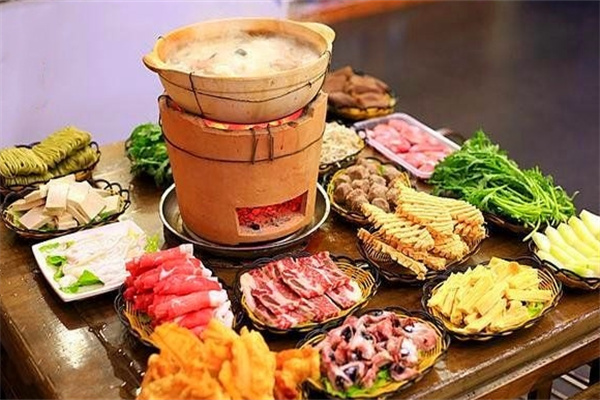 烹鲜记火锅打边炉加盟