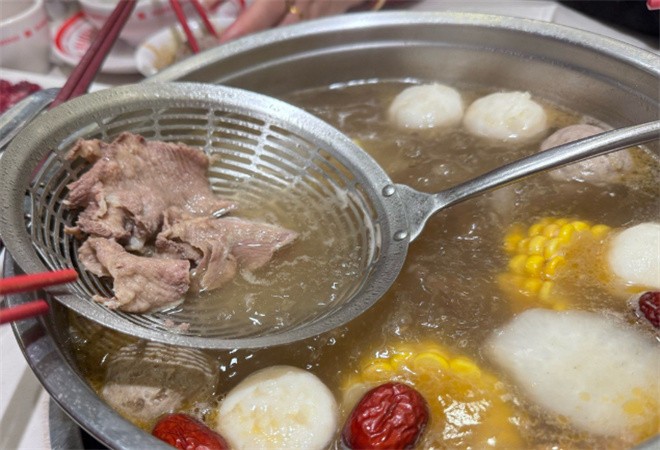 牛这里牛肉清汤火锅加盟
