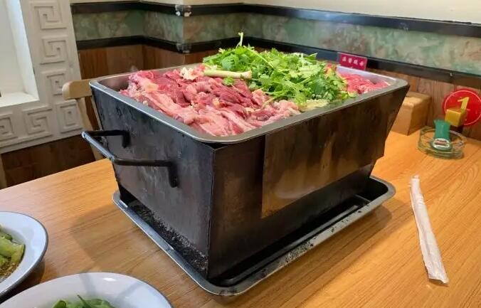 碳锅涮羊肉火锅