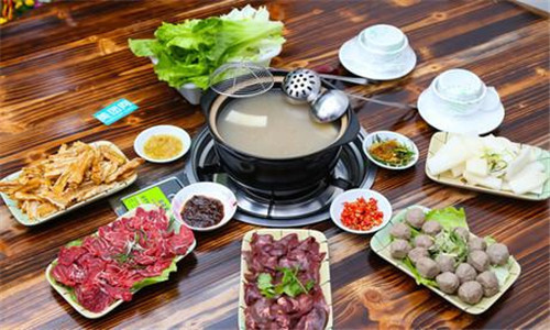 绝对牛火锅加盟