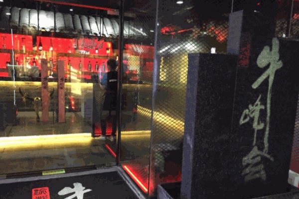 牛峰会重庆耙牛肉火锅加盟