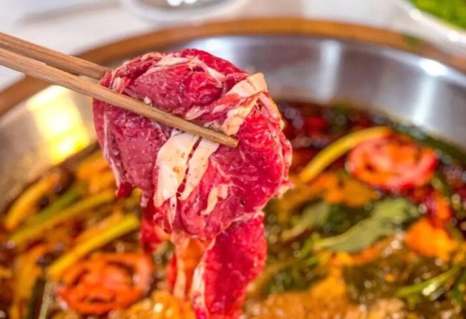 鸿福酸菜牛肉火锅加盟