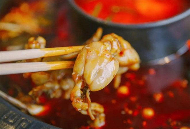 步行街牛蛙重庆火锅