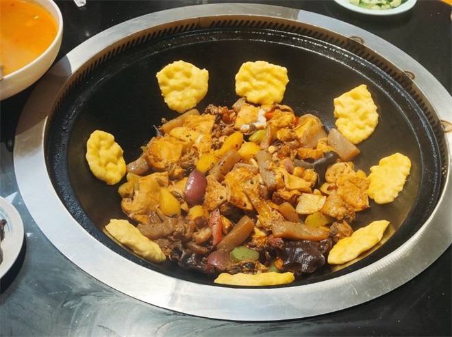 鑫丹凤柴火鸡