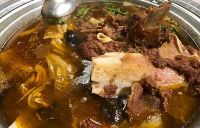 烤骨头自助火锅店加盟