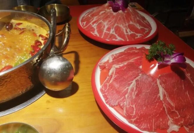 富士牛原切牛肉火锅加盟