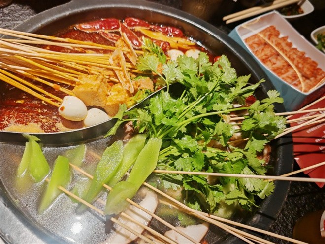 好吃牛串串火锅
