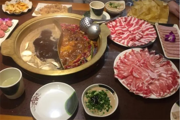 七侠五义火锅加盟