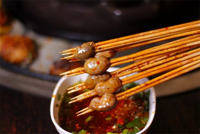 巷门里牛肉串串火锅