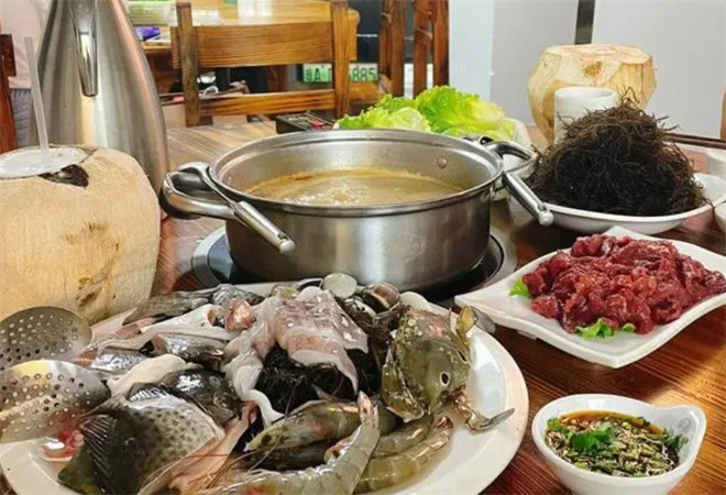 濠七糟粕醋火锅 濠七糟粕醋火锅