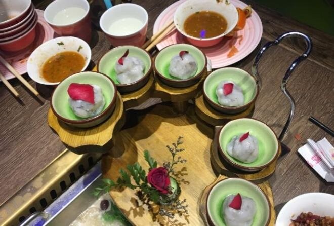 花巢浪漫火锅加盟
