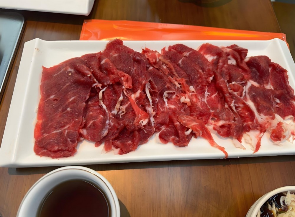 楠小云云南酸辣牛肉火锅
